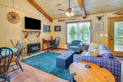 Image de Peaceful Kuttawa Cabin w\/ Fire Pit: Explore & Play