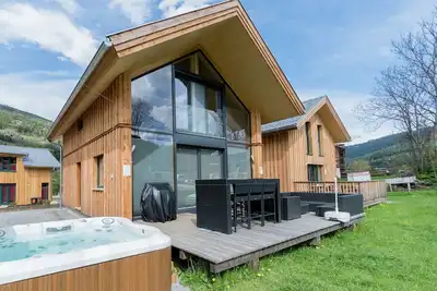 Image de Joli chalet avec jacuzzi