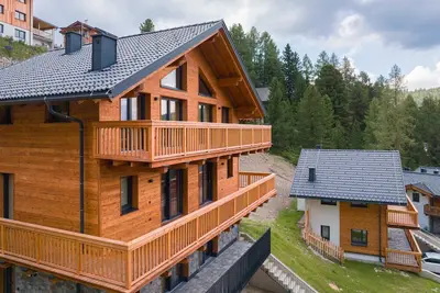 Image de Chalet chaleureux sur la piste de ski