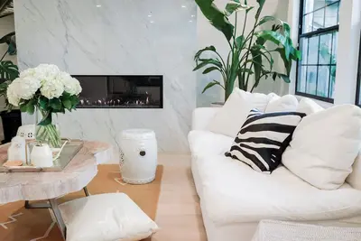 Image de Luxury 5-Bd villa in Menlo Park with office. 2. 7 miles to Palo Alto.