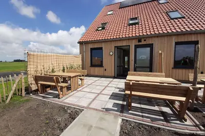 Image de Spacious Holiday Home in Leons With Garden