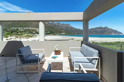 Image de Beachfront Villa, Beach Club, HoutBay, Cape Town, South Africa