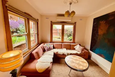 Image de Arty Californian Bungalow Home in the Heart of Hobart