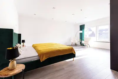 Image de Design apartment centrally located in Andernach with top view, WiFi, kitchen, parking space