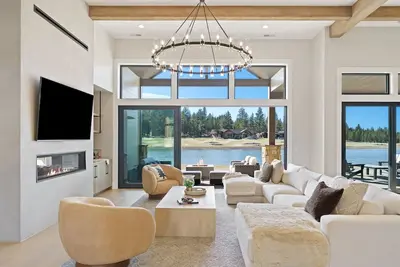 Image de Waterfront, Hot Tub, Fire Pit, 10 Min 2 Bend