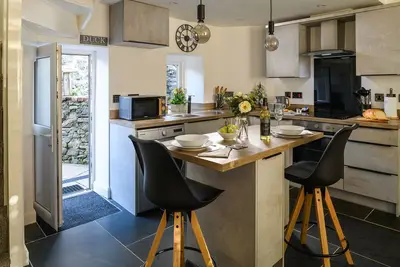 Image de Cosy cottage for two, dog friendly with log burner