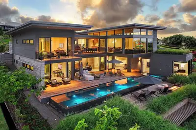 Architectural Stunner: Modern New Ocean-View Villa with Infinity Pool & Spa!