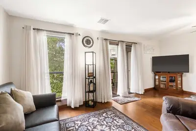 Image de Banta House Retreat at the Pointe