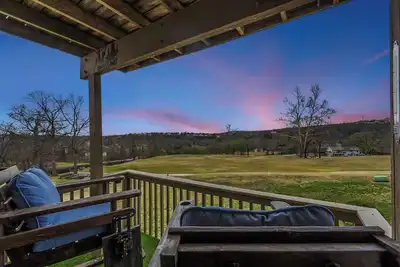 Image de 18th Fairway View | Club Amenities