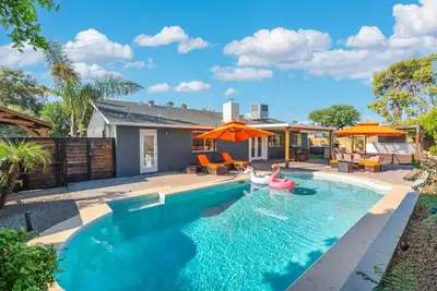 Image de Sunset Greens | Kierland Commons | Outdoor Oasis