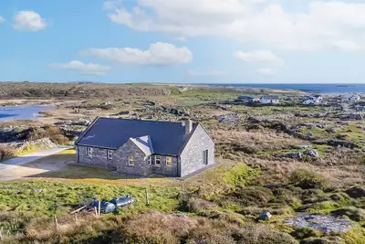 Campbell's Cottage - Picturesque and Peaceful