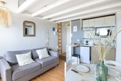 Image de L’Oasis des Nouveaux Bassins - apt vue port