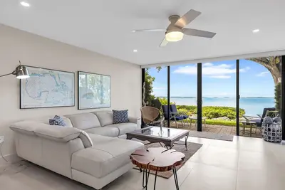 Image de Modern Bayfront Townhome in Key Largo
