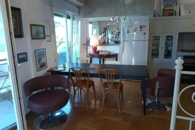 Image de Waterfront Apartment With Sea View Helexpo N2