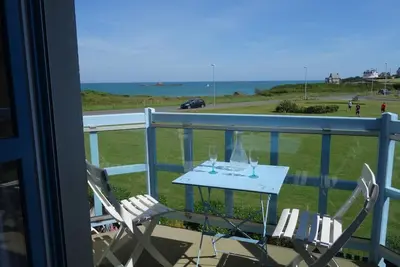 Image de Joli T3 avec terrasse et vue sur mer