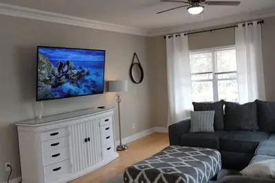 Image de Spacious 3-bedroom townhome in charming Jacksonville Beach!