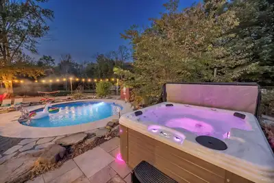 Image de Private Heated Pool• Hot Tub• Game Room• Fire Pit• 6 Bdrms