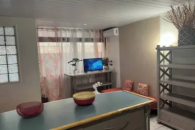 Image de Appart 1 chambre climatisée avec séjour et cuisine équipés et sdb, no parking