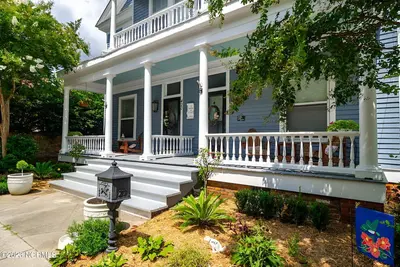 Image de Downtown Blue Manor 1