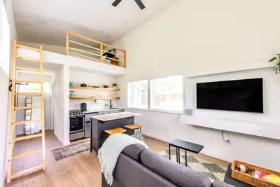 Image de Extended Stay Retreat: Cozy yet Spacious Tiny Gem!