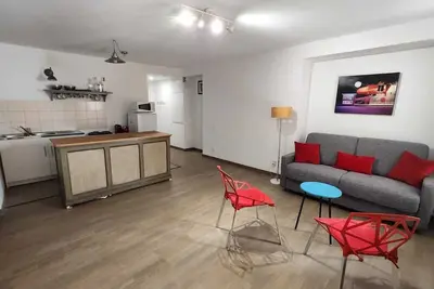 Image de Appart cosy 30m2 avec Terrasse - Vieux Port - Panier - Host Elite
