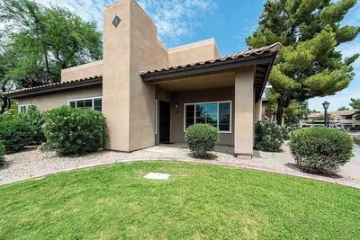 Image de Quiet 3 bedroom/ 2 bath condo near many restaurants, golf, hiking & hospitals