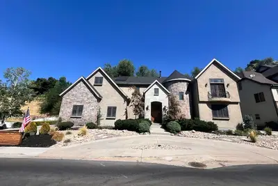 Image de Beautiful Home in Orem, Utah
