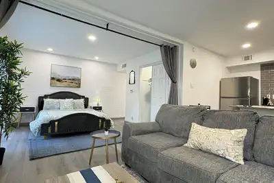 Image de Dt Dallas 1bd Luxe Abode 5 Min from Love Field