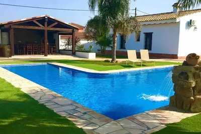 Alazan Chiclana de la Frontera by Ruralidays
