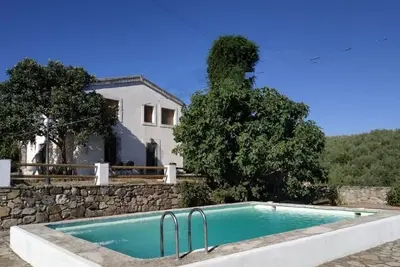 Image de Cortijo los Duranes Montefrío by Ruralidays