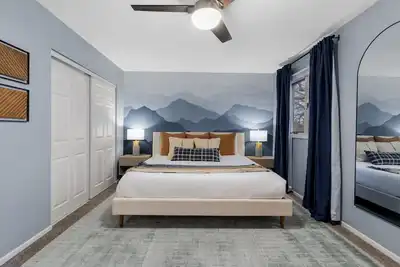 Image de Game Room, Theatre Room, Fire Pit, 3-Car Garage