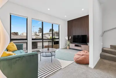 Image de Luxurious 3-Bedroom House near Park _Unit3