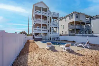 Image de 6299 Carolina Charm*Elevator*Private Pool*Tiki Bar