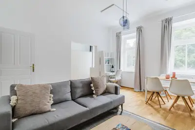 Image de Chic Döbling 1br, Move-In-Ready w/ Furniture, by Blueground
