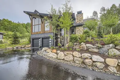 Image de Grand Upscale 4-bedroom home with gourmet kitchen in Silverthorne, Co