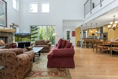 Image de Sprawling West Vail House - Close to Slopes!