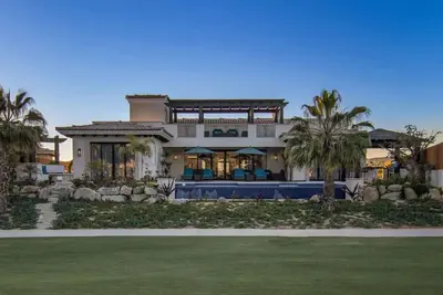 Image de 5 Bedroom Golf Villa 42 Diamante