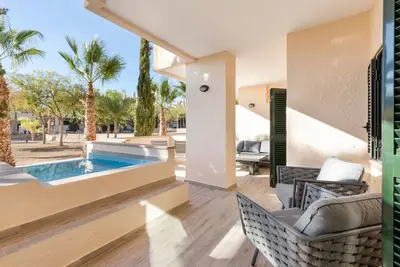 Image de Appartement 'El Oasis Monaco 3 Bajo A' avec piscine partagée, Wi-Fi et climatisation