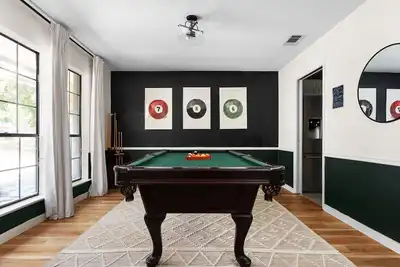 Image de Hot Tub! Tranquil Escape ~ Pool, Gym, Pool Table