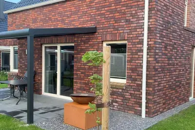Image de Kutterhafenlodge - vacation home, shower and bath, Wc, 2 bedrooms