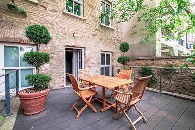 Image de Homie Suites | Beyoğlu | 150sqm 1br w garden #Te1