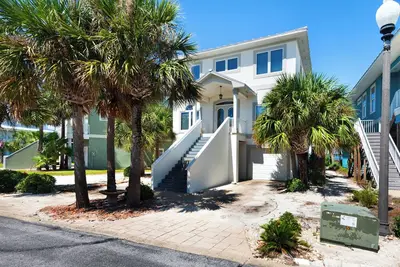 Image de ☀️Soundfront w\/ 2 Balconies & Great Amenities: Ocean Sound☀️