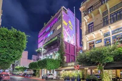 Anoor 207 · Anoor 2-Br Apt in Gemmayze W/ Terrace & 24/7 Power