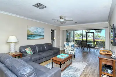 Image de Inviting Siesta Key 2 Bed 2 Bath Ground Floor Siesta Key Beach