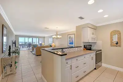 Image de Steps to Siesta Key Beach 2 Bed 2 Bath with Full Gulf Views