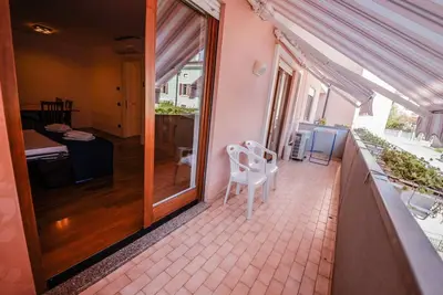 Image de Two-Bedroom Apartment with Balcony
