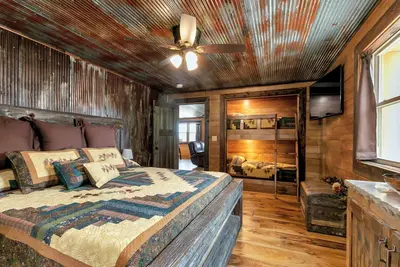 Image de Traveler Suite – Rustic 2 Bed, 2 Bath Apt