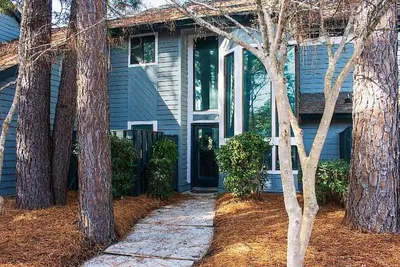 Image de Updated Condo centrally located\n
