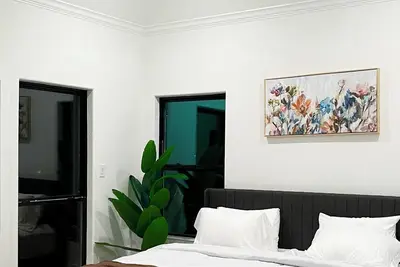 Image de Spacious, Cozy Home 13 mins from Downtown &15 mins from Galleria – Clean & Comfy