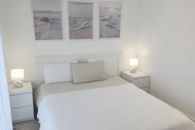 Image de Maison \"Cosy\" avec Parking Privé et climatisée